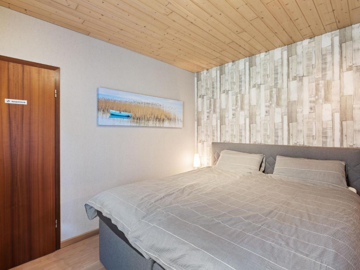 Idyllic Bungalow In Feusdorf With Forest View Habitación foto